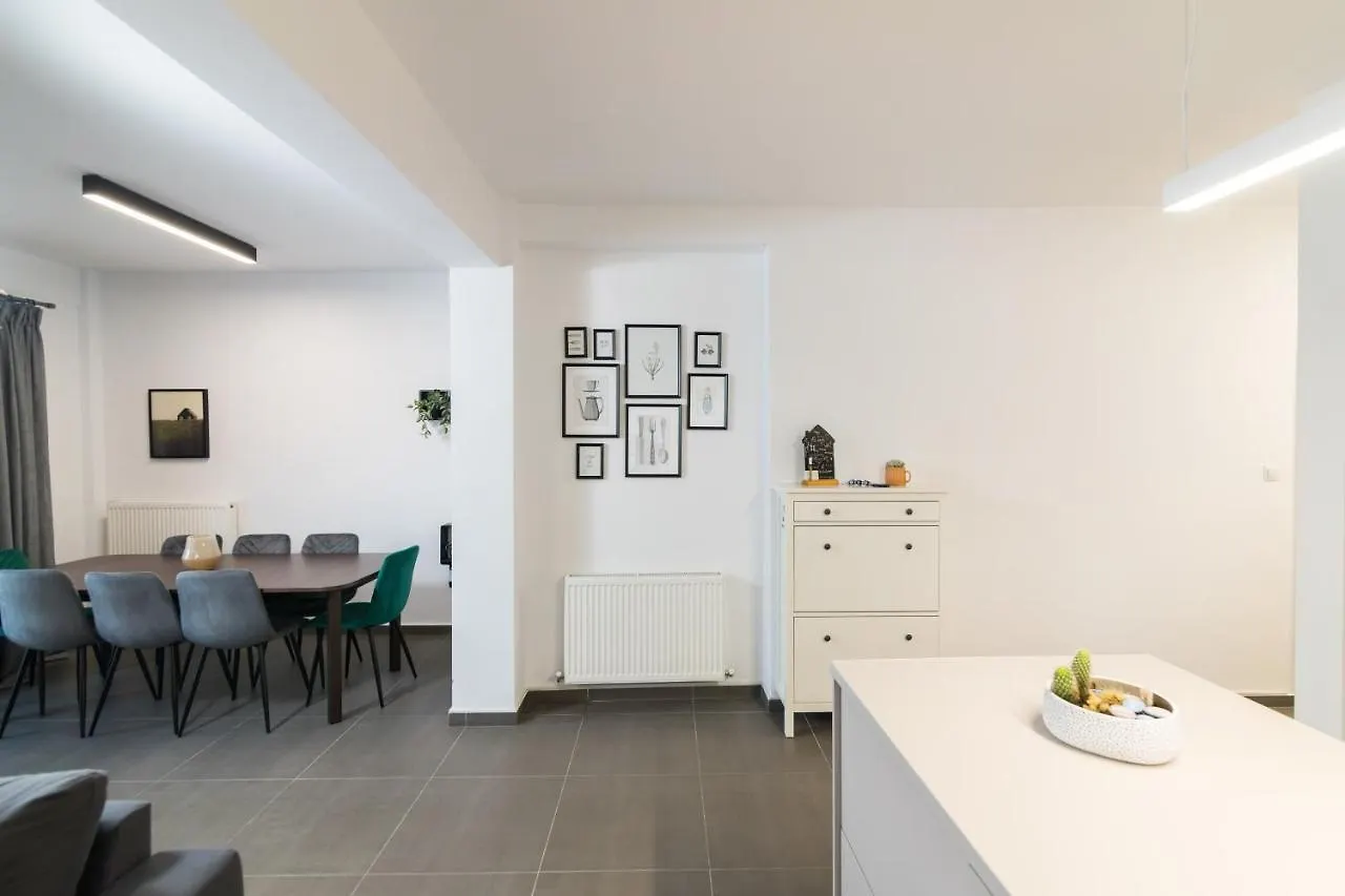 F & B Collection - 3 Bedroom Penthouse Thessaloniki 0*,  Greece